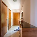 Luxury 2 Bedroom With Sea View Apartment