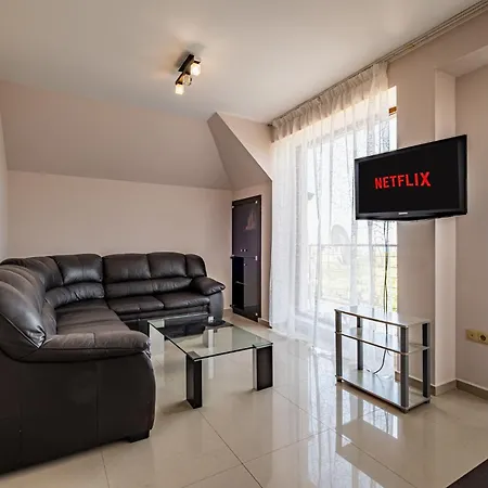 Luxury 2 Bedroom With Sea View