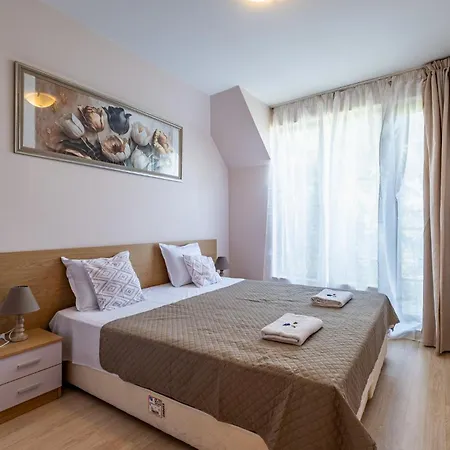 Apartment Luxury 2 Bedroom With Sea View