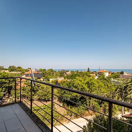Luxury 2 Bedroom With Sea View Варна