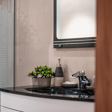 Luxury 2 Bedroom With Sea View