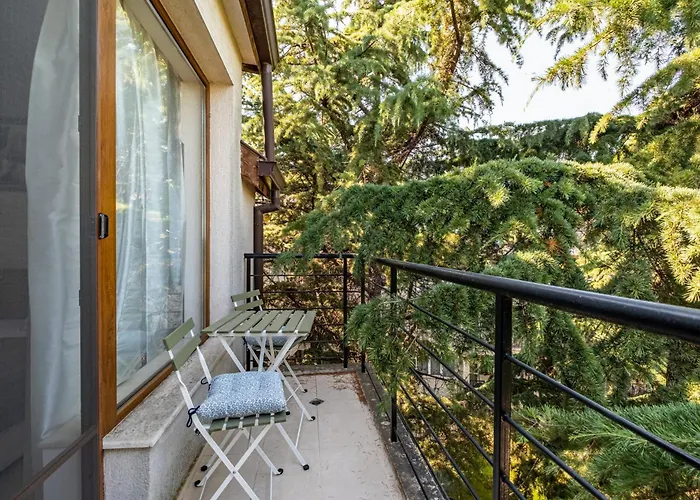 Апартаменти Luxury 2 Bedroom With Sea View *