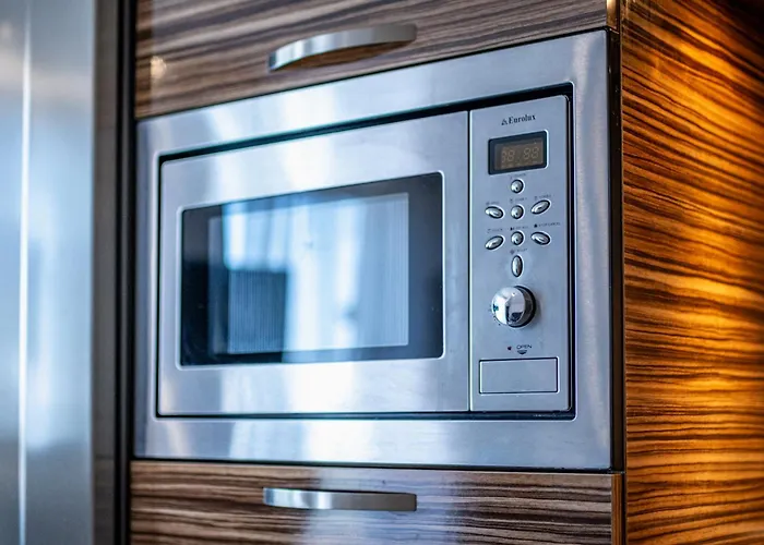 Apartment Luxury 2 Bedroom With Sea View