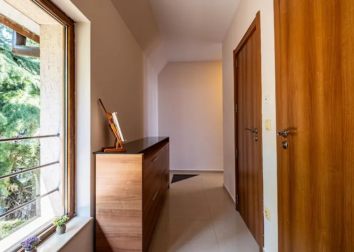 Luxury 2 Bedroom With Sea View Apartment Varna