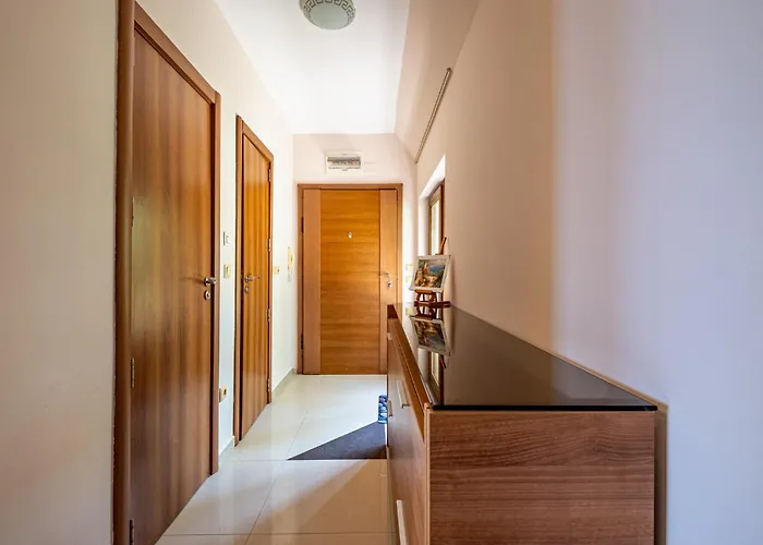 Luxury 2 Bedroom With Sea View Апартаменти