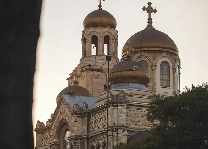 Апартаменти Luxury 2 Bedroom With Sea View Варна